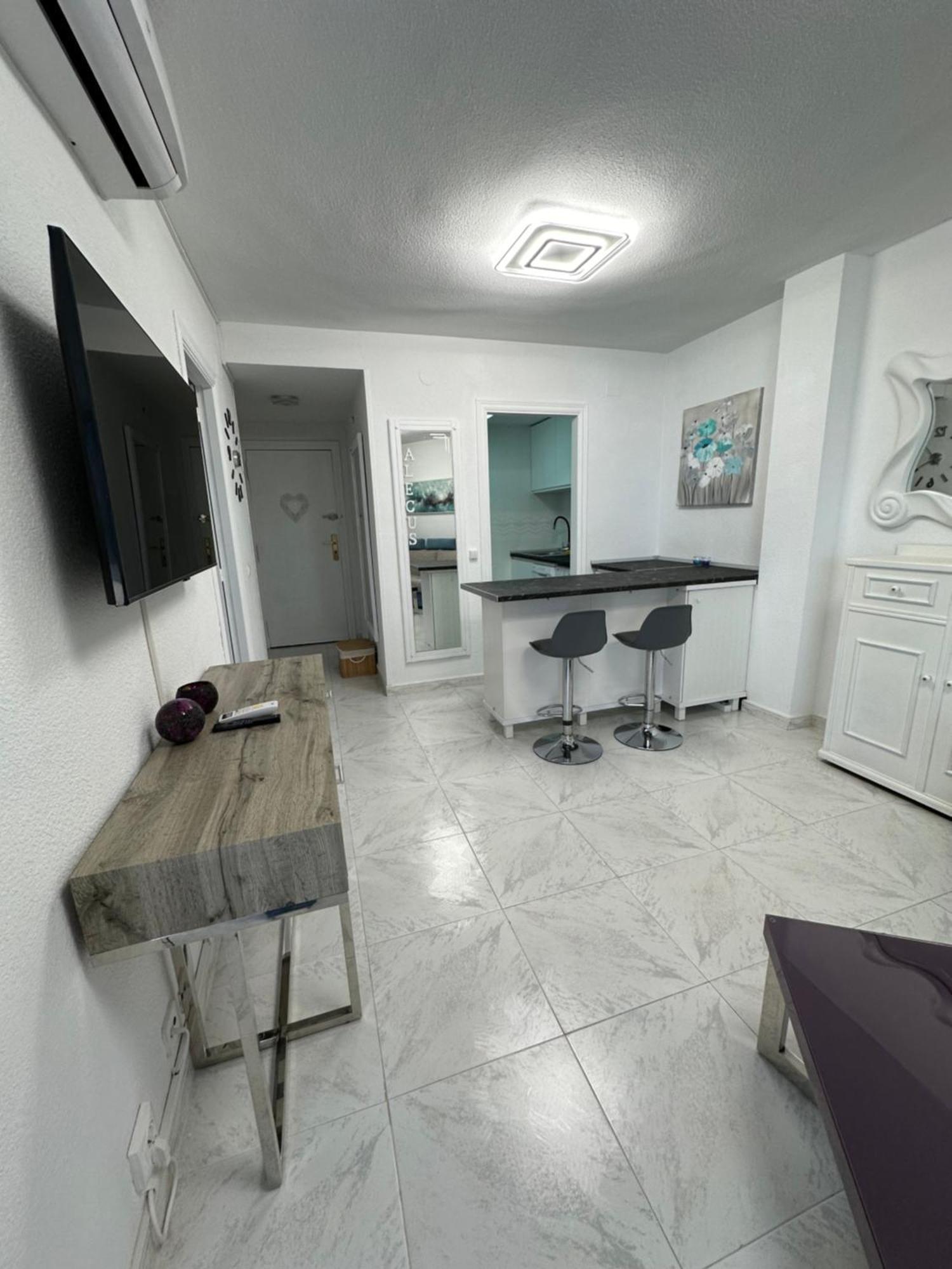 Alecus Apartment กัลเป ภายนอก รูปภาพ